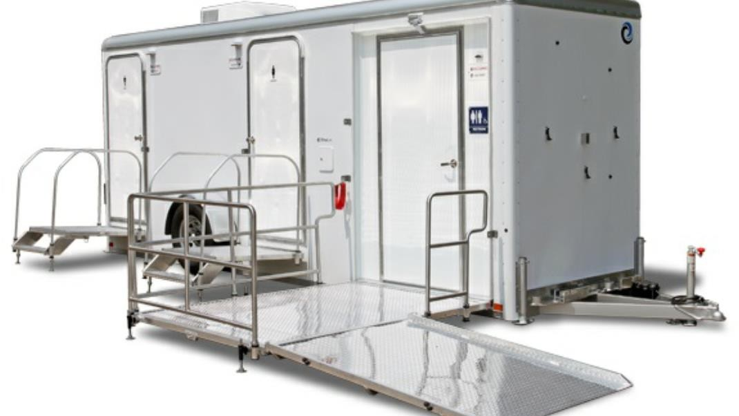 restroom-trailer-rentals-texaselement112-resized